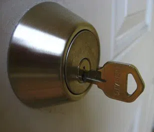 Columbus Affordable Locksmith Columbus, OH 614-347-6079 - 13-Key-Broke-In-Lock
